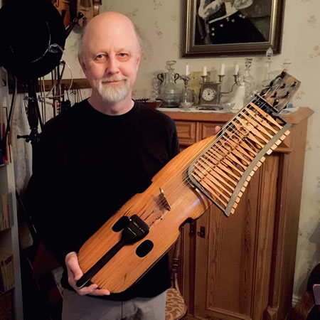 Gunnar Fredelius med Joel jansson harpa